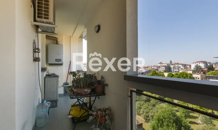 Rexer-Bergamo-Ampio-quadrilocale-con-box-e-tre-balconi-Altro