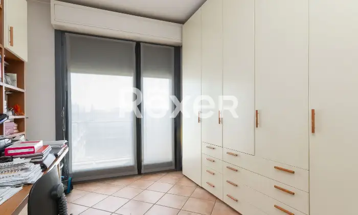 Rexer-Bergamo-Ampio-quadrilocale-con-box-e-tre-balconi-Altro