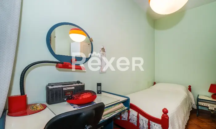 Rexer-Roma-Appartamento-piano-alto-con-box-auto-Altro
