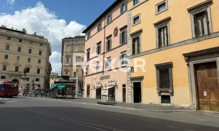 Rexer-Roma-Ex-filiale-bancaria-in-posizione-strategica-Altro