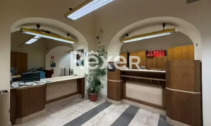 Rexer-Roma-Ex-filiale-bancaria-in-posizione-strategica-Altro