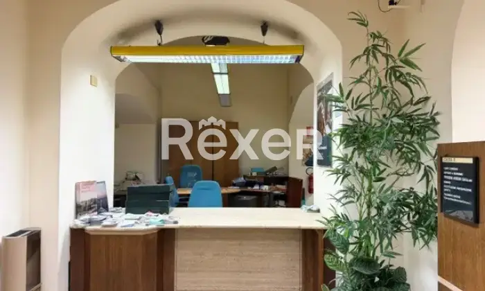 Rexer-Roma-Ex-filiale-bancaria-in-posizione-strategica-Altro