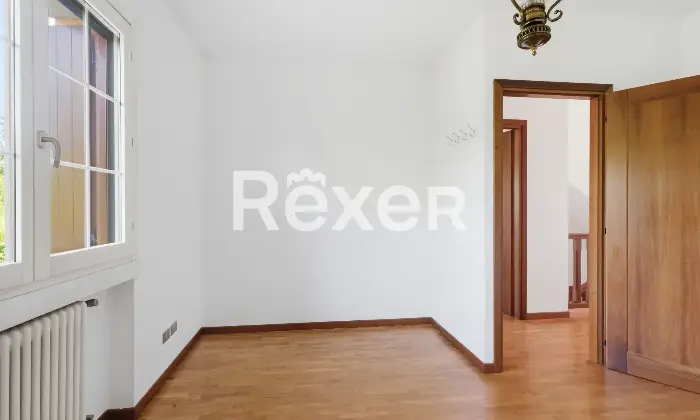 Rexer-Monticello-Conte-Otto-ELEGANTE-VILLA-SINGOLA-Camera-da-letto
