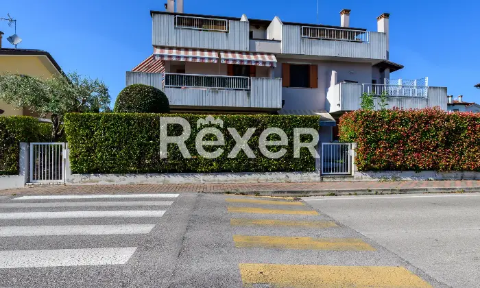 Rexer-Foss-Appartamento-duplex-con-due-terrazzi-e-garage-Altro