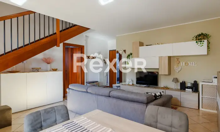 Rexer-Foss-Appartamento-duplex-con-due-terrazzi-e-garage-Altro