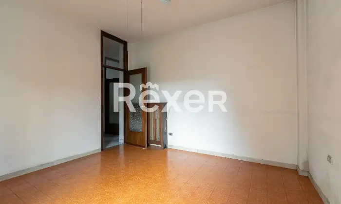 Rexer-Abbiategrasso-Zona-Primavera-Cassolnovo-villa-singola-con-appartamenti-taverna-box-e-giardino-Altro