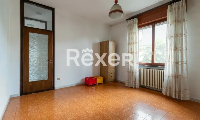 Rexer-Abbiategrasso-Zona-Primavera-Cassolnovo-villa-singola-con-appartamenti-taverna-box-e-giardino-Altro