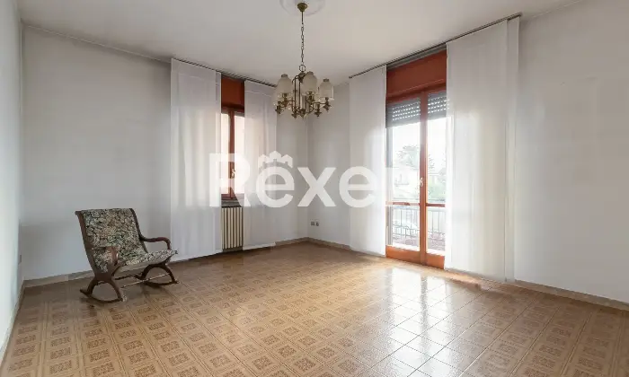 Rexer-Abbiategrasso-Zona-Primavera-Cassolnovo-villa-singola-con-appartamenti-taverna-box-e-giardino-Altro