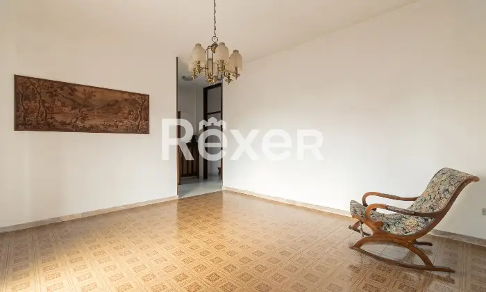 Rexer-Abbiategrasso-Zona-Primavera-Cassolnovo-villa-singola-con-appartamenti-taverna-box-e-giardino-Altro