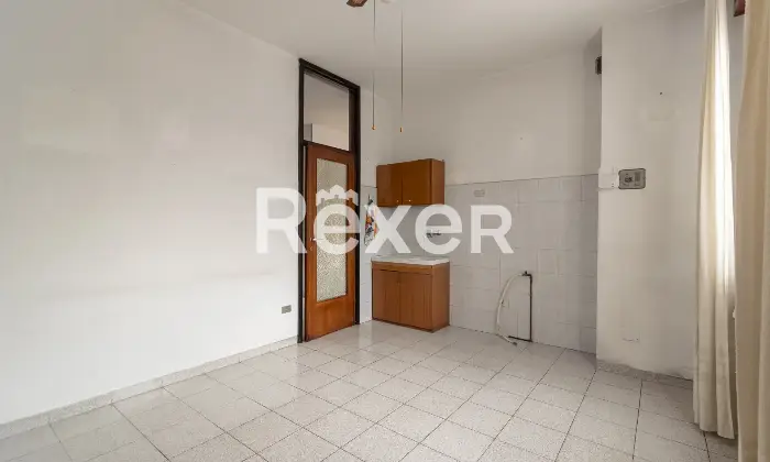 Rexer-Abbiategrasso-Zona-Primavera-Cassolnovo-villa-singola-con-appartamenti-taverna-box-e-giardino-Altro