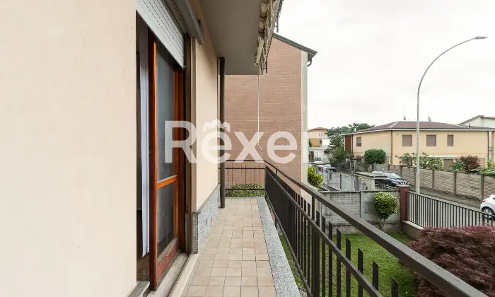 Rexer-Abbiategrasso-Zona-Primavera-Cassolnovo-villa-singola-con-appartamenti-taverna-box-e-giardino-Altro