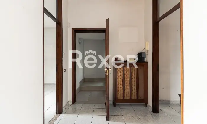 Rexer-Abbiategrasso-Zona-Primavera-Cassolnovo-villa-singola-con-appartamenti-taverna-box-e-giardino-Altro