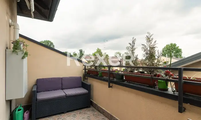 Rexer-Abbiategrasso-Zona-Primavera-Cassolnovo-villa-singola-con-appartamenti-taverna-box-e-giardino-Altro