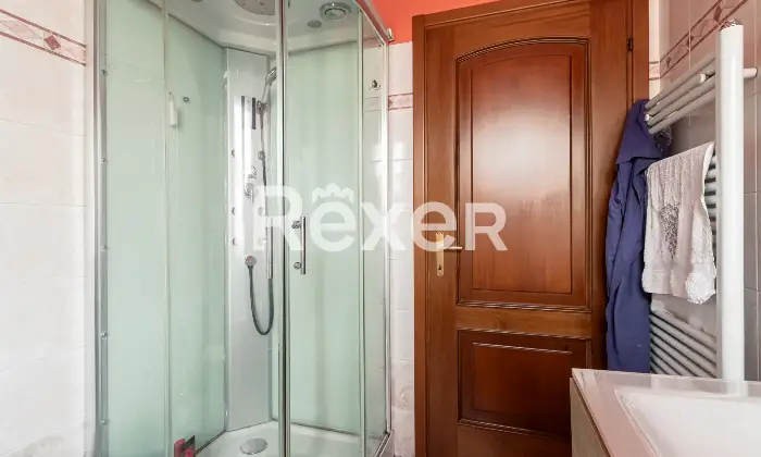 Rexer-Abbiategrasso-Zona-Primavera-Cassolnovo-villa-singola-con-appartamenti-taverna-box-e-giardino-Altro