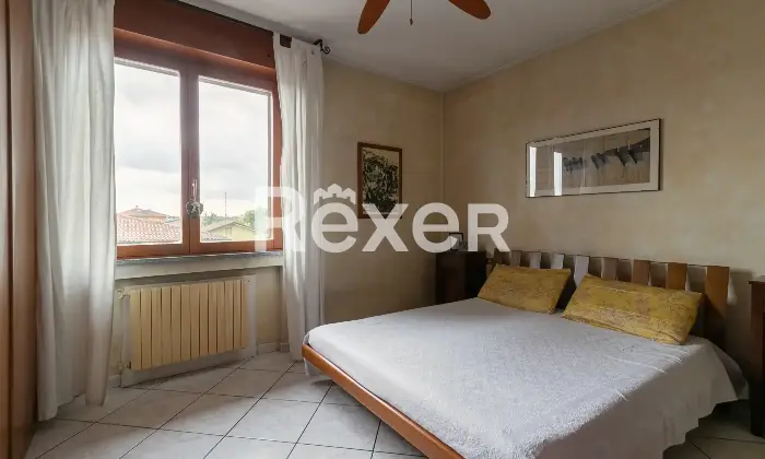 Rexer-Abbiategrasso-Zona-Primavera-Cassolnovo-villa-singola-con-appartamenti-taverna-box-e-giardino-Altro
