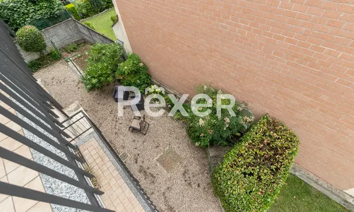 Rexer-Abbiategrasso-Zona-Primavera-Cassolnovo-villa-singola-con-appartamenti-taverna-box-e-giardino-Altro