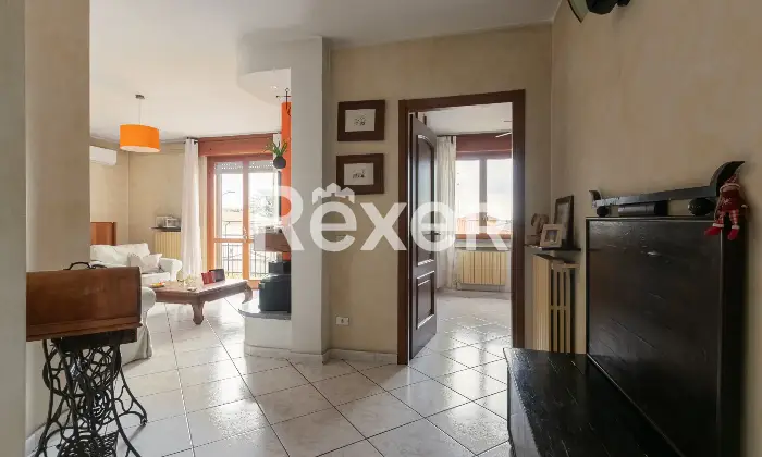 Rexer-Abbiategrasso-Zona-Primavera-Cassolnovo-villa-singola-con-appartamenti-taverna-box-e-giardino-Altro