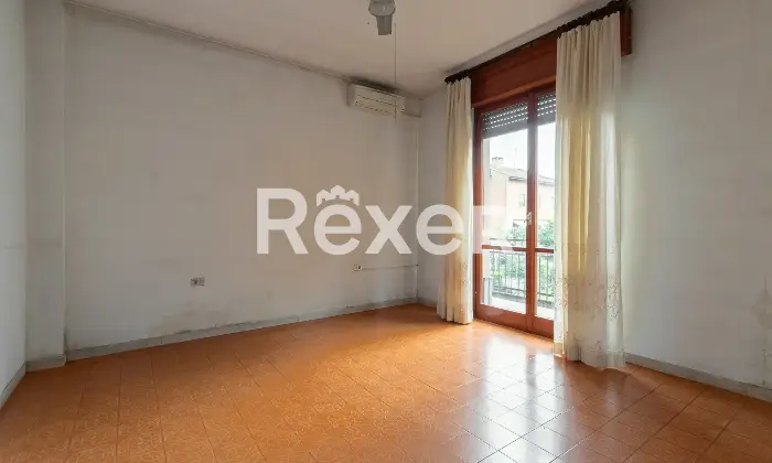 Rexer-Abbiategrasso-Zona-Primavera-Cassolnovo-villa-singola-con-appartamenti-taverna-box-e-giardino-Altro