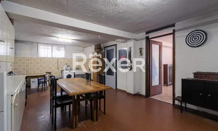 Rexer-Abbiategrasso-Zona-Primavera-Cassolnovo-villa-singola-con-appartamenti-taverna-box-e-giardino-Altro