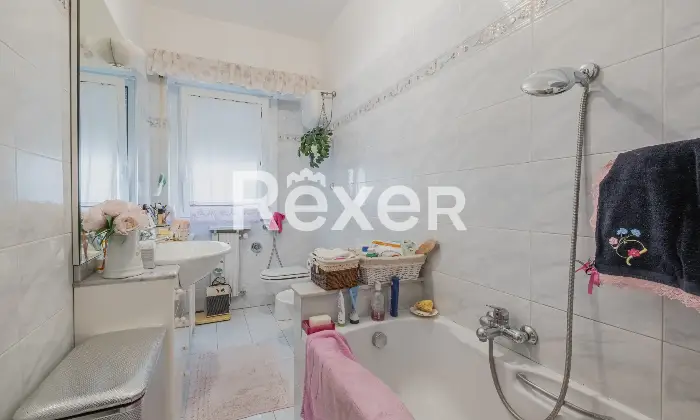 Rexer-Roma-Appartamento-trilocale-ultimo-piano-Altro