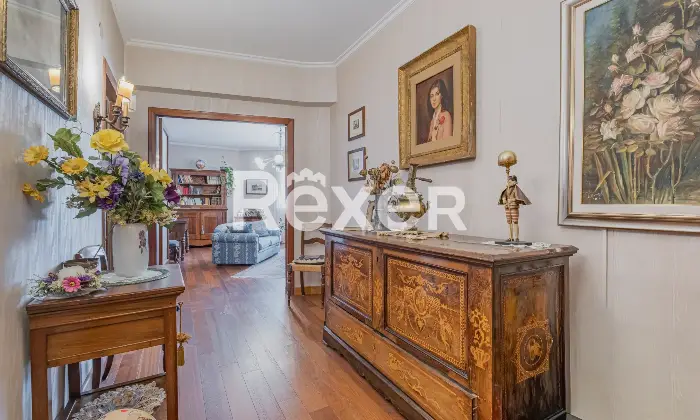 Rexer-Roma-Appartamento-trilocale-ultimo-piano-Altro
