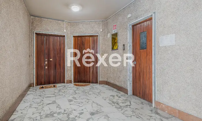 Rexer-Roma-Appartamento-trilocale-ultimo-piano-Altro