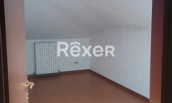 Rexer-Castellanza-Villa-bifamiliare-con-giardino-e-garage-doppio-Altro