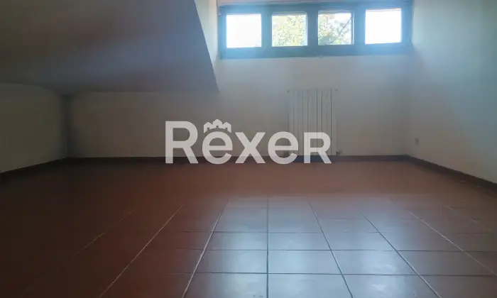 Rexer-Castellanza-Villa-bifamiliare-con-giardino-e-garage-doppio-Altro
