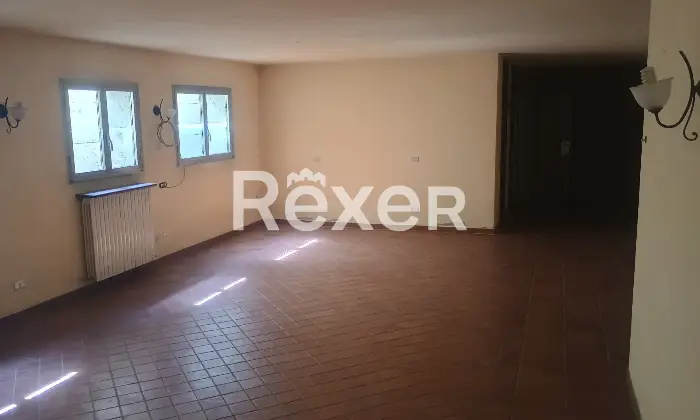 Rexer-Castellanza-Villa-bifamiliare-con-giardino-e-garage-doppio-Altro