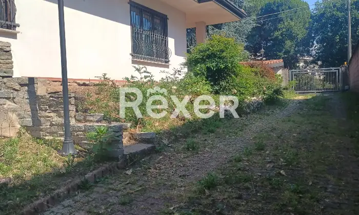 Rexer-Castellanza-Villa-bifamiliare-con-giardino-e-garage-doppio-Altro
