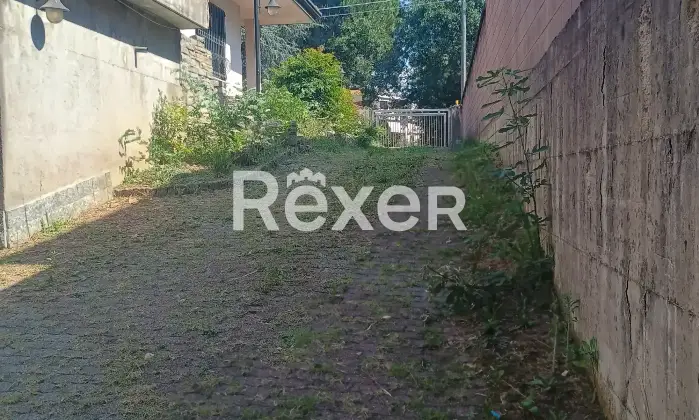 Rexer-Castellanza-Villa-bifamiliare-con-giardino-e-garage-doppio-Altro