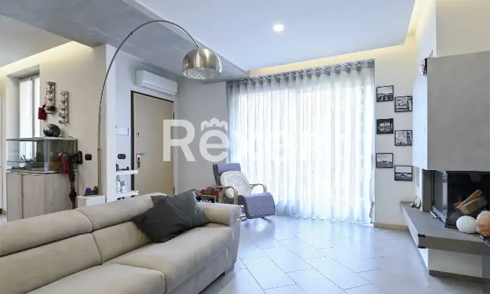 Rexer-osio-sotto-In-Classe-B-Moderno-trilocale-al-piano-terra-con-camino-Altro