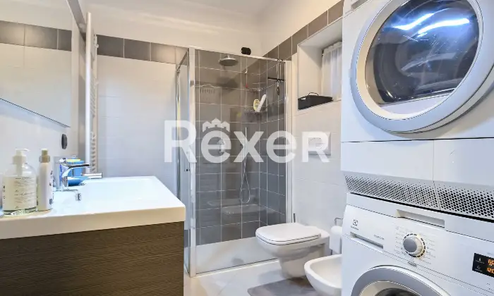 Rexer-osio-sotto-In-Classe-B-Moderno-trilocale-al-piano-terra-con-camino-Altro