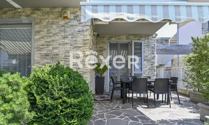 Rexer-osio-sotto-In-Classe-B-Moderno-trilocale-al-piano-terra-con-camino-Altro