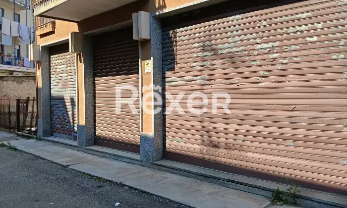 Rexer-Borgomanero-Ampio-locale-commerciale-con-box-auto-e-corte-privata-nel-cuore-di-Borgomanero-Altro