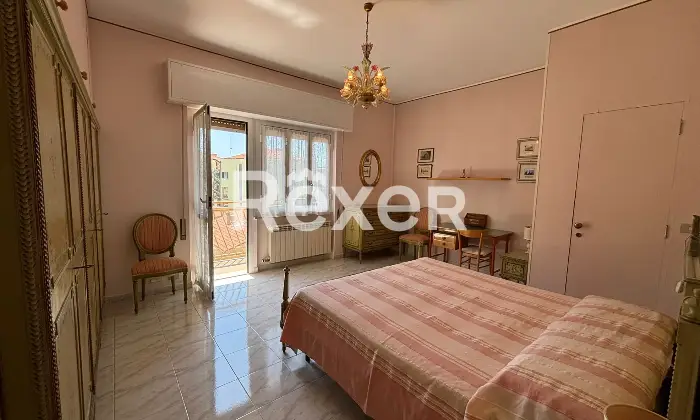 Rexer-Borgio-Verezzi-Comodissimo-quadrilocale-vista-mare-con-garage-Altro