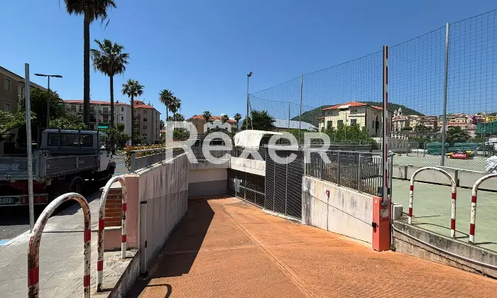 Rexer-Borgio-Verezzi-Comodissimo-quadrilocale-vista-mare-con-garage-Altro