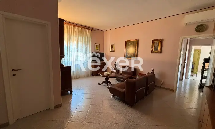 Rexer-Borgio-Verezzi-Comodissimo-quadrilocale-vista-mare-con-garage-Altro