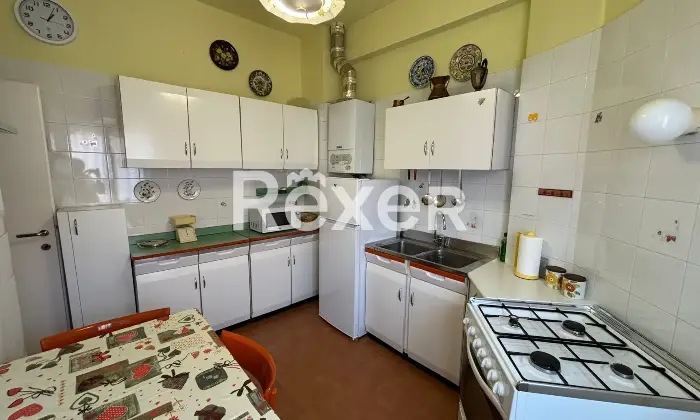 Rexer-Borgio-Verezzi-Comodissimo-quadrilocale-vista-mare-con-garage-Altro