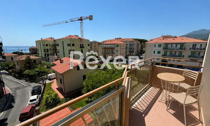Rexer-Borgio-Comodissimo-quadrilocale-vista-mare-con-garage-Altro