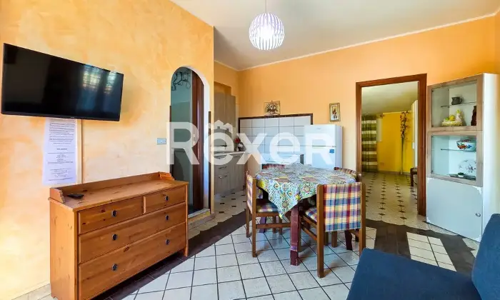Rexer-Giardini-Naxos-Stabile-indipendente-con-spazi-esterni-esclusivi-nel-centro-di-Giardini-Naxos-Altro