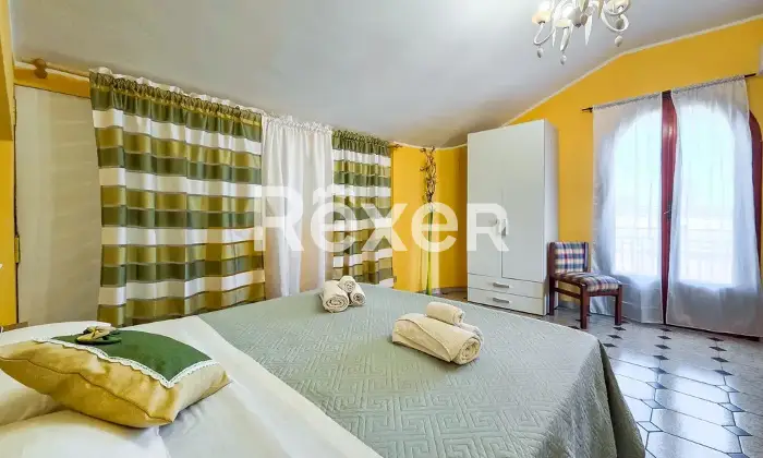 Rexer-Giardini-Naxos-Stabile-indipendente-con-spazi-esterni-esclusivi-nel-centro-di-Giardini-Naxos-Altro