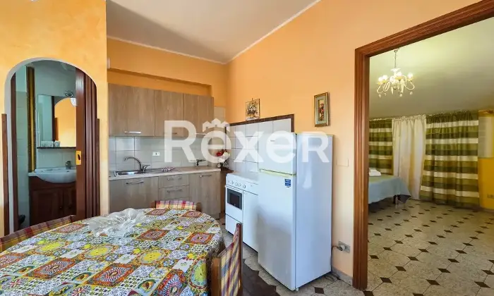 Rexer-Giardini-Naxos-Stabile-indipendente-con-spazi-esterni-esclusivi-nel-centro-di-Giardini-Naxos-Altro