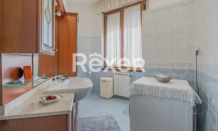Rexer-Roma-Vendesi-luminoso-trilocale-Altro