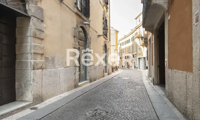 Rexer-Verona-Ex-Filiale-Bancaria-di-Rappresentanza-nel-Centro-di-Verona-Altro