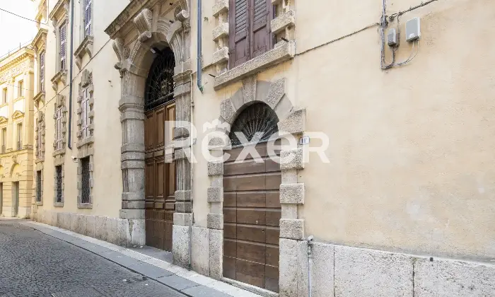 Rexer-Verona-Ex-Filiale-Bancaria-di-Rappresentanza-nel-Centro-di-Verona-Altro