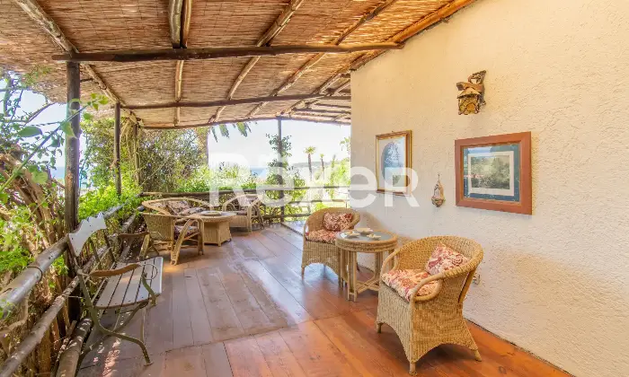 Rexer-Forio-Un-Angolo-di-Paradiso-a-Forio-dIschia-Magnifica-Villa-con-Giardino-Tropicale-e-Piscina-Termale-Altro