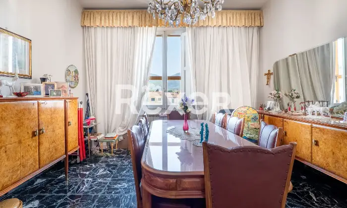 Rexer-Sesto-Fiorentino-Piazza-Lavagnini-ultimo-piano-con-soffitta-Altro