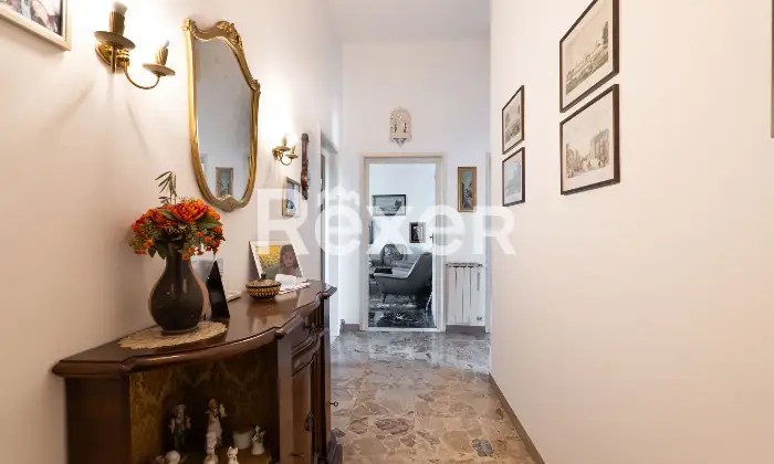 Rexer-Sesto-Fiorentino-Piazza-Lavagnini-ultimo-piano-con-soffitta-Altro