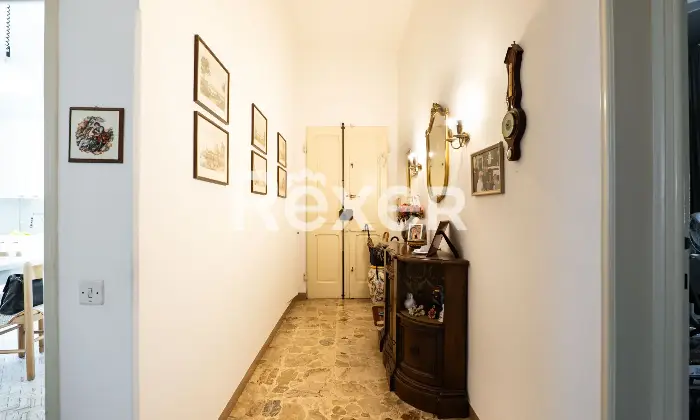 Rexer-Sesto-Fiorentino-Piazza-Lavagnini-ultimo-piano-con-soffitta-Altro